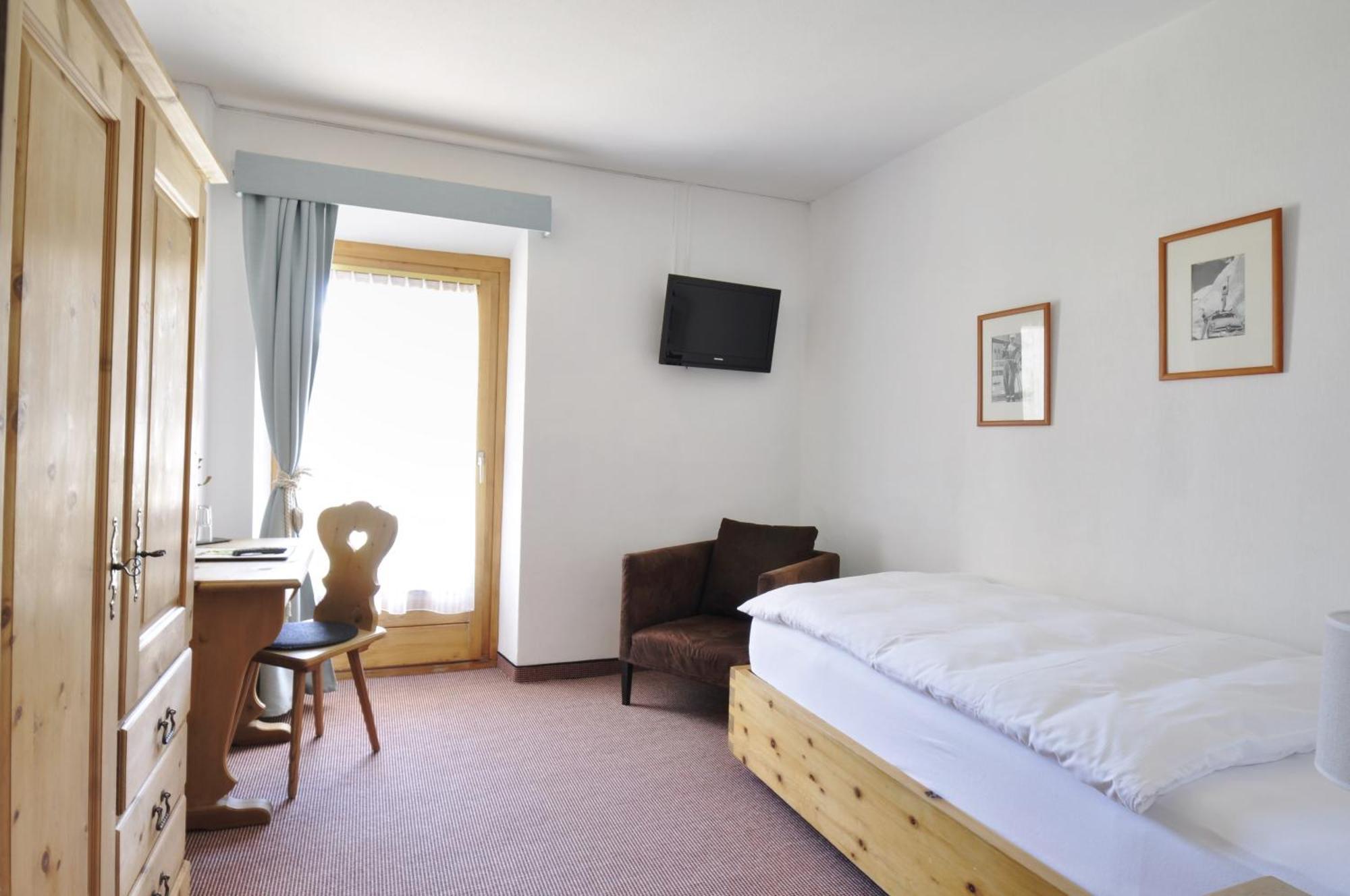 Hotel Bernina Pontresina Extérieur photo