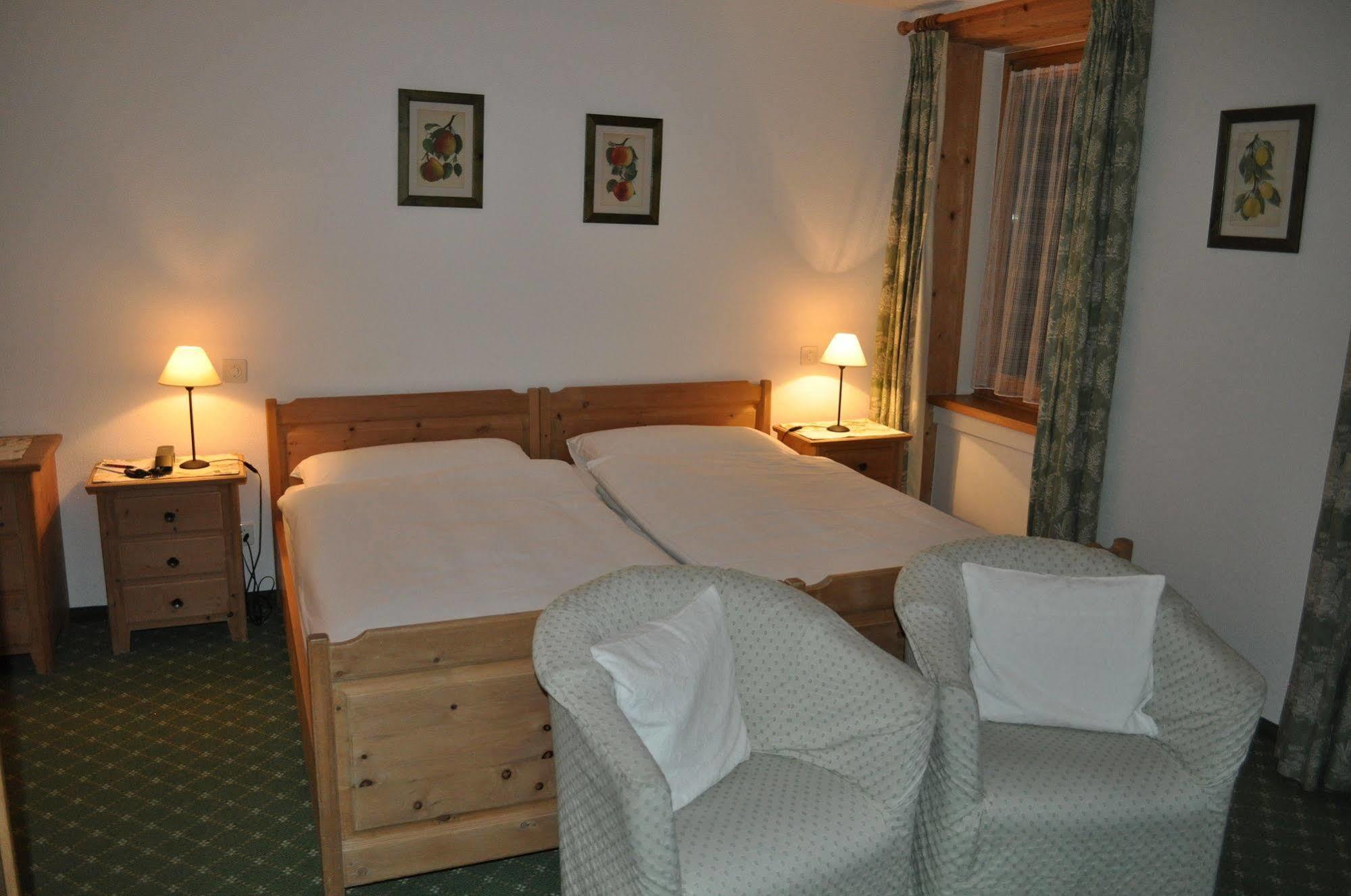 Hotel Bernina Pontresina Extérieur photo