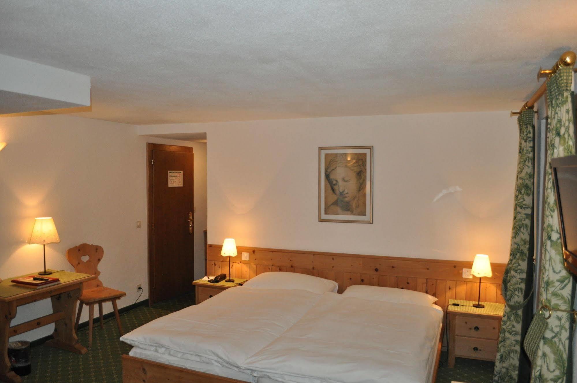 Hotel Bernina Pontresina Extérieur photo